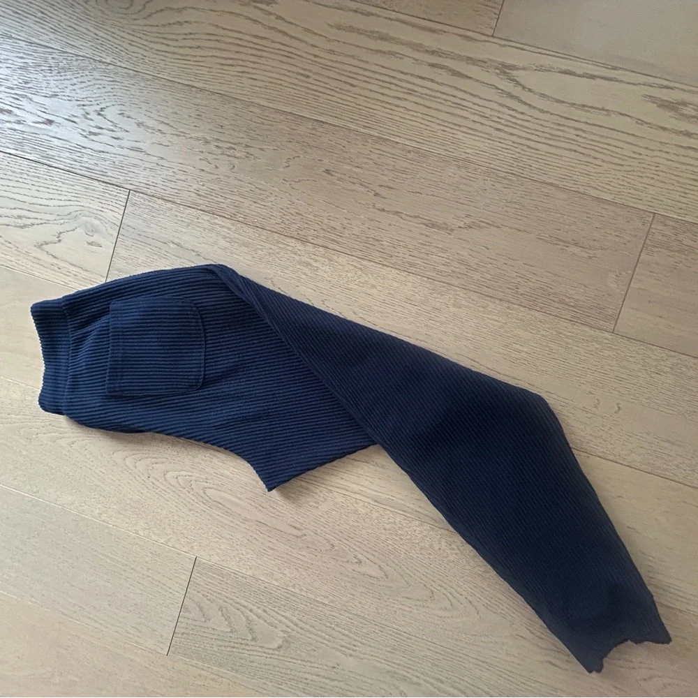 Alo Muse Deep Blue Ribbed Hoodie/Sweat Set - Picture 7 of 10